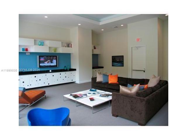 image The Venture at Aventura11