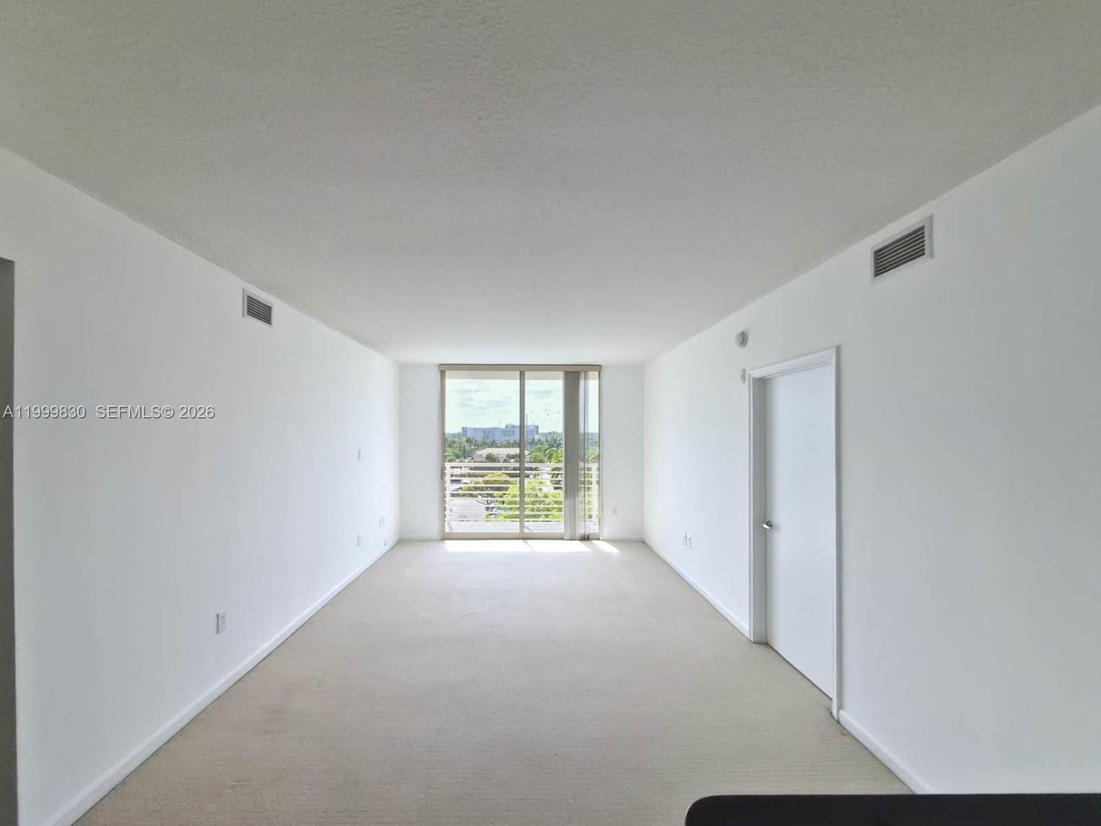 image The Venture at Aventura1