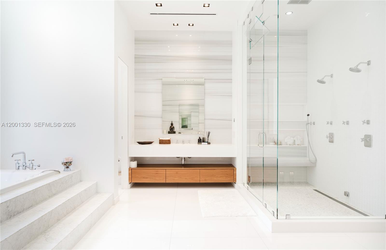 3916 Island Estates Dr Aventura, FL 33160