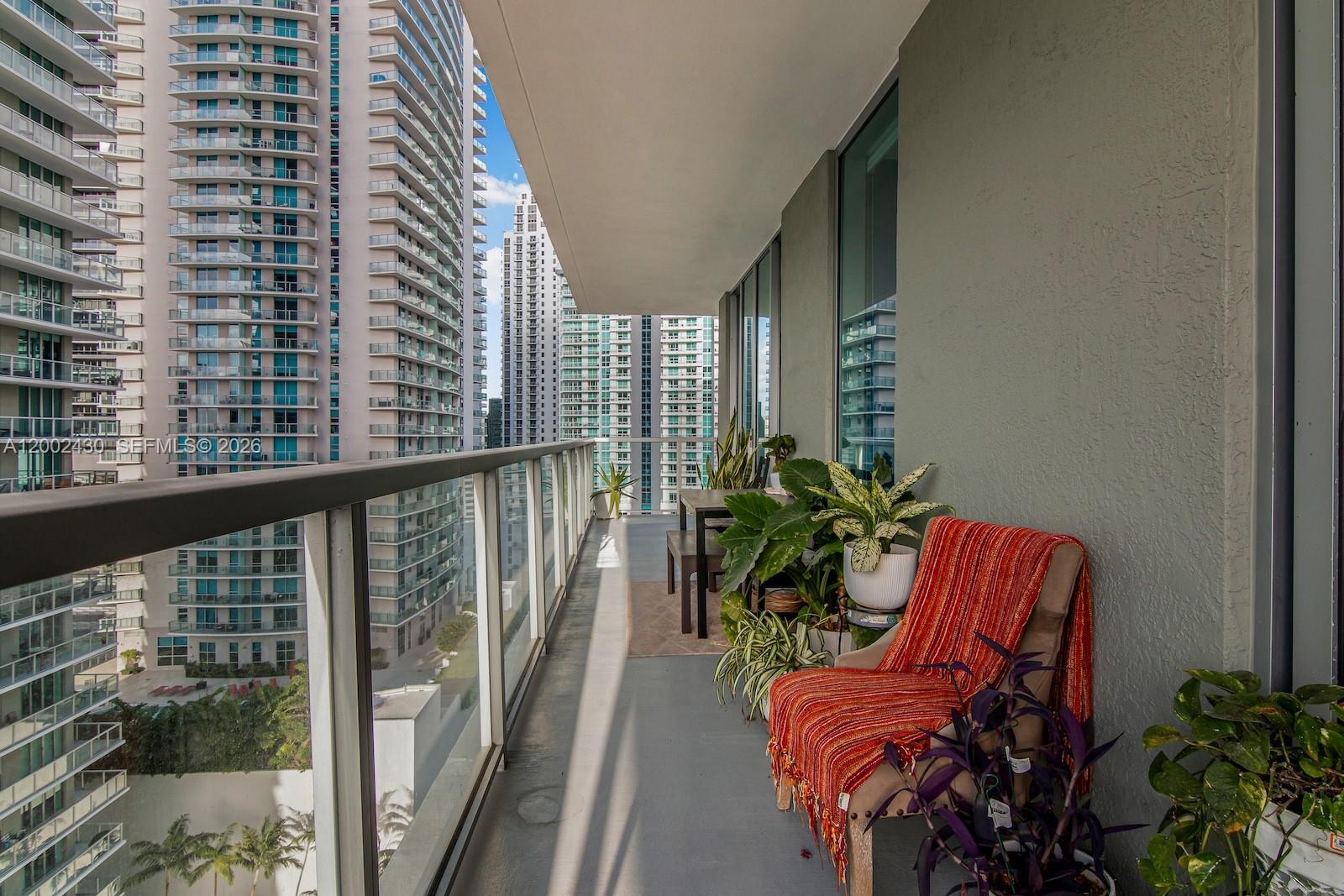 image Axis on Brickell South16