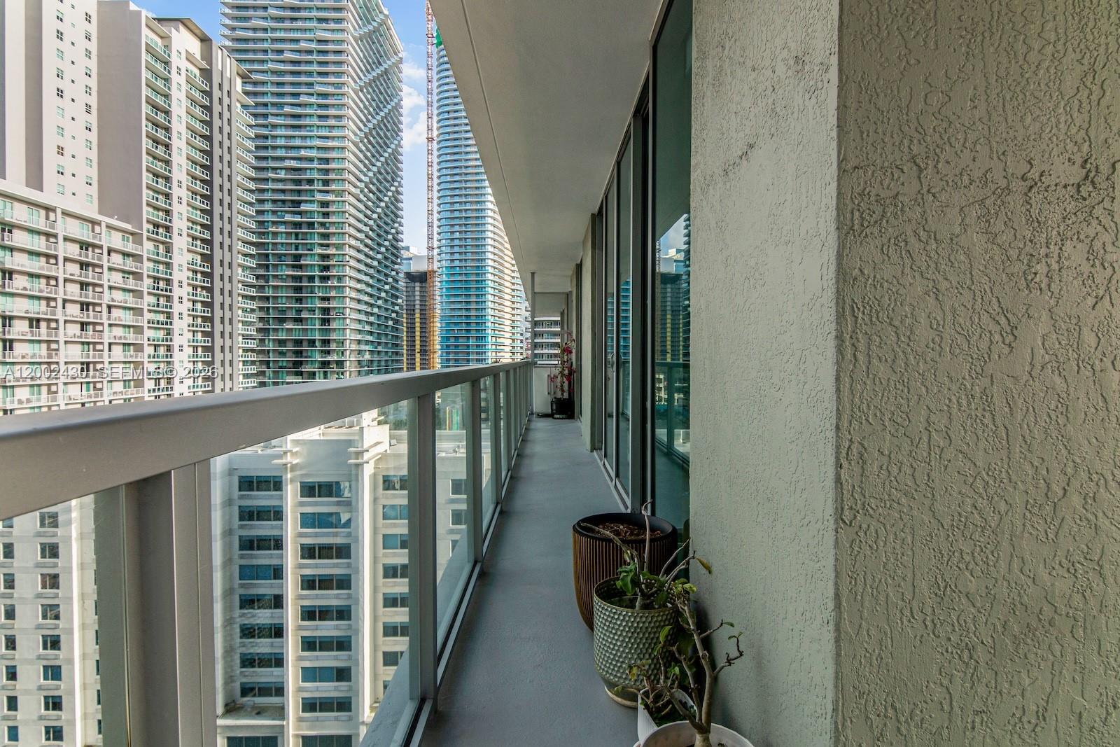 image Axis on Brickell South18