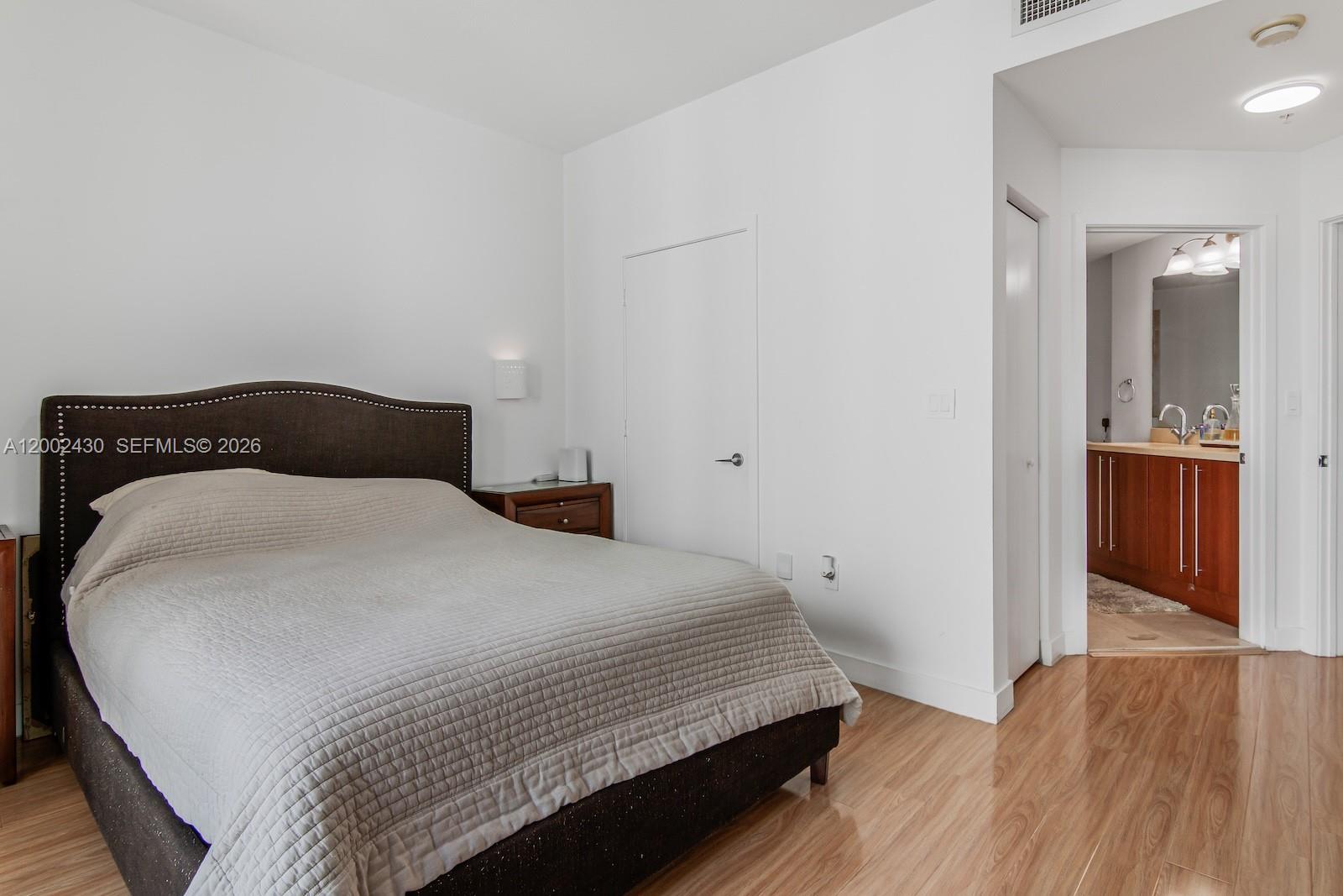 image Axis on Brickell South20