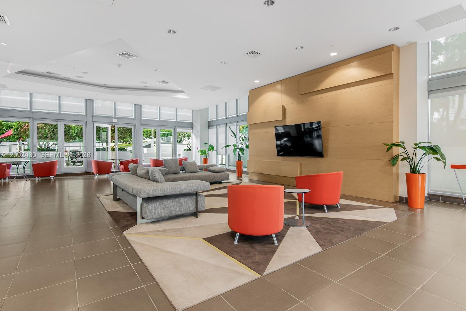 image Axis on Brickell South36