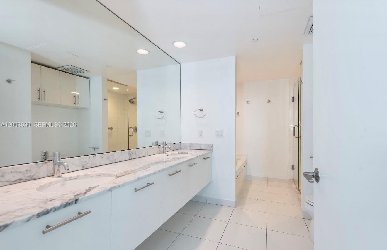 image 500 Brickell West10