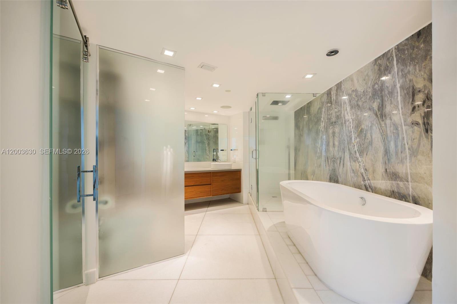 2127 Brickell Ave #1805 Miami, FL 33129