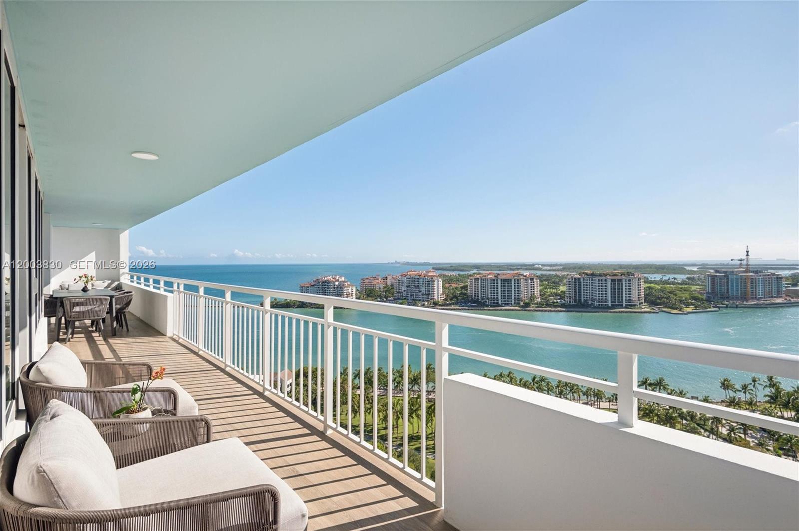 400 S Pointe Dr #2309 Miami Beach, FL 33139