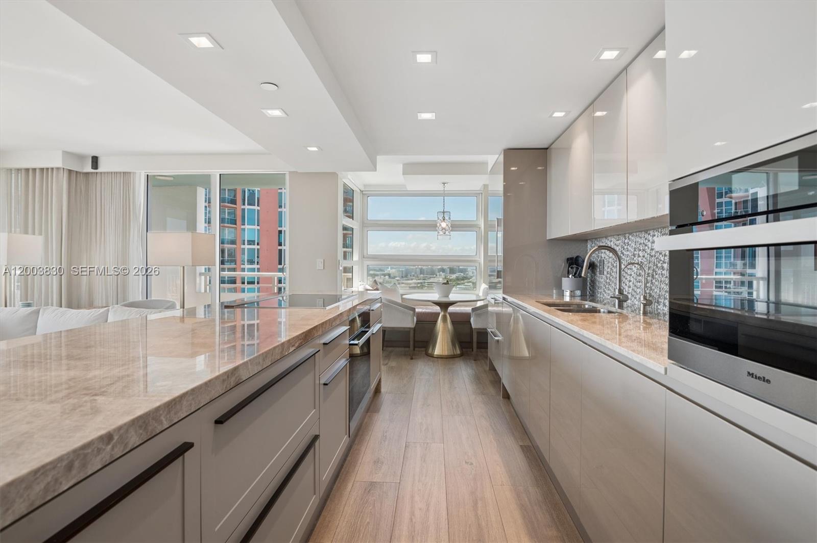 400 S Pointe Dr #2309 Miami Beach, FL 33139