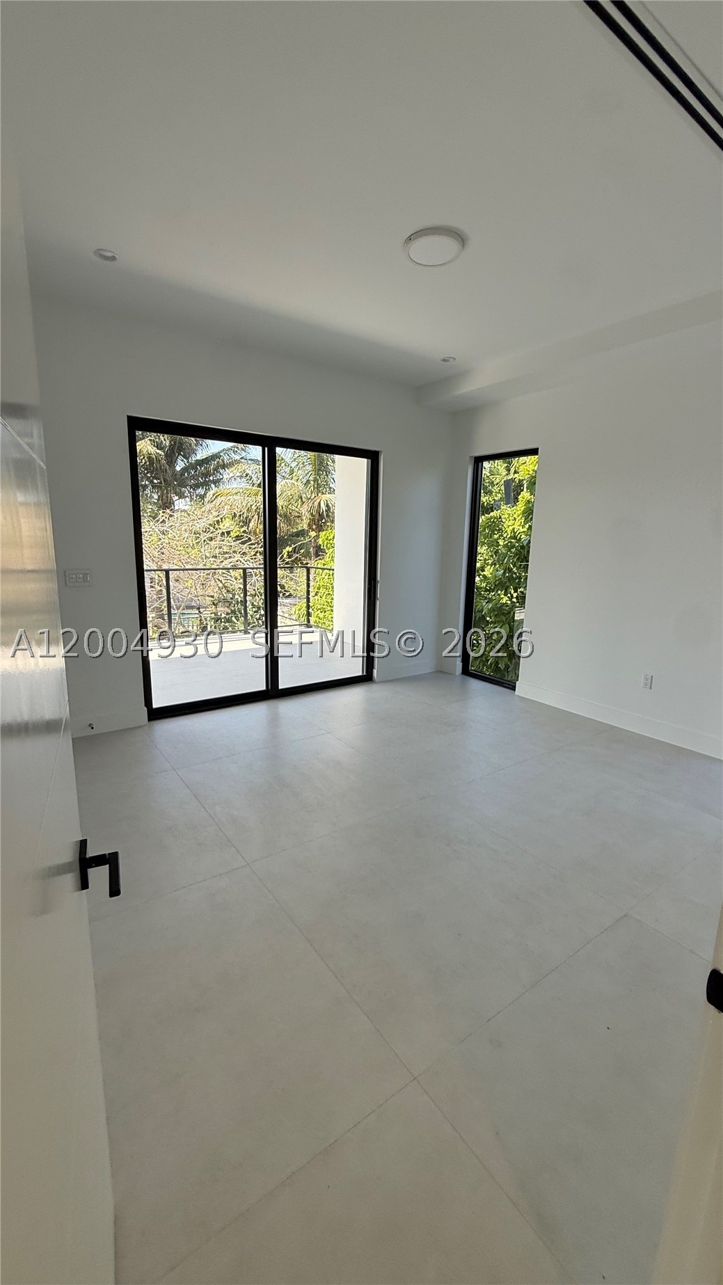 6449 SW 28th St Miami, FL 33155