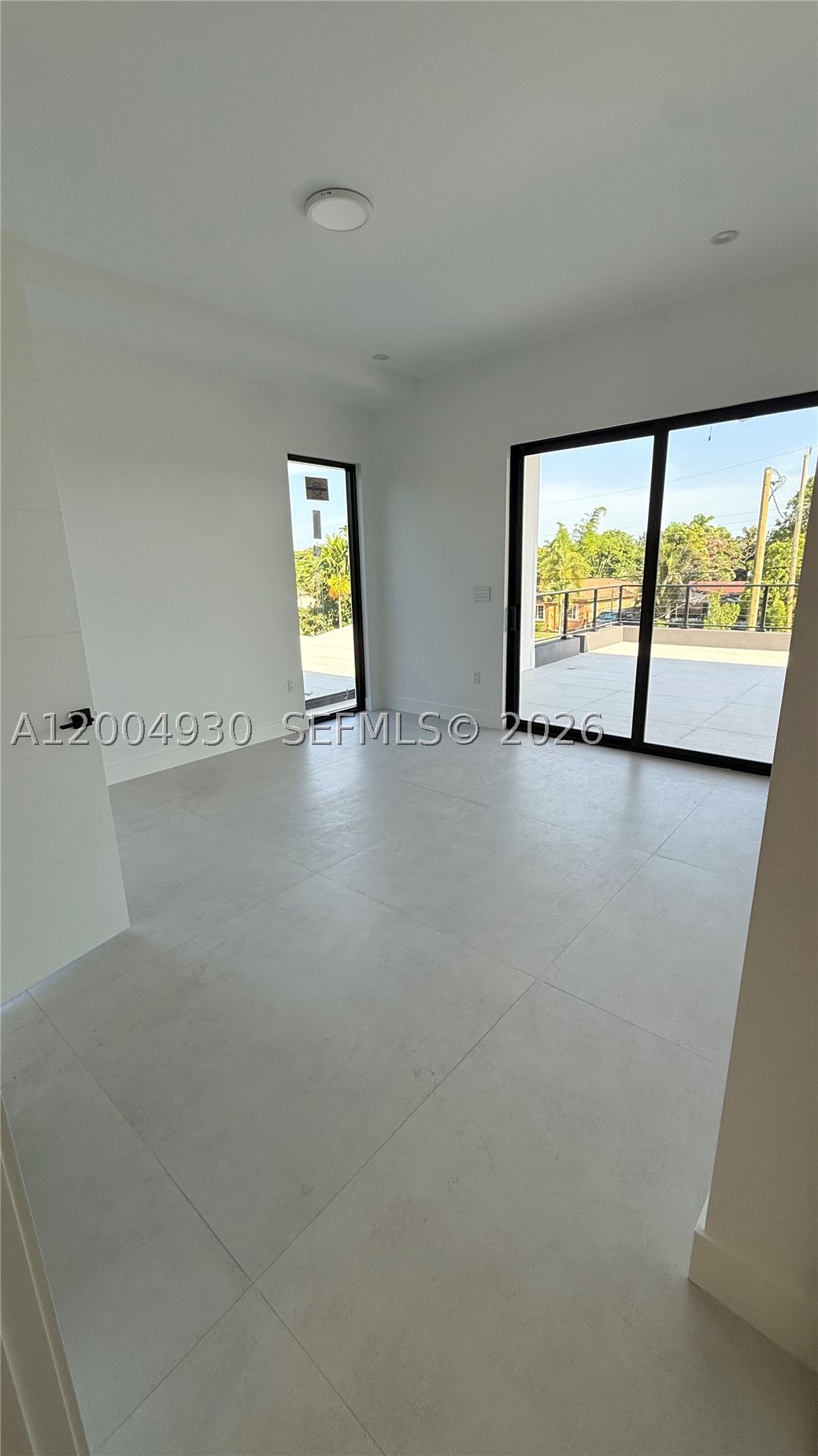 6449 SW 28th St Miami, FL 33155