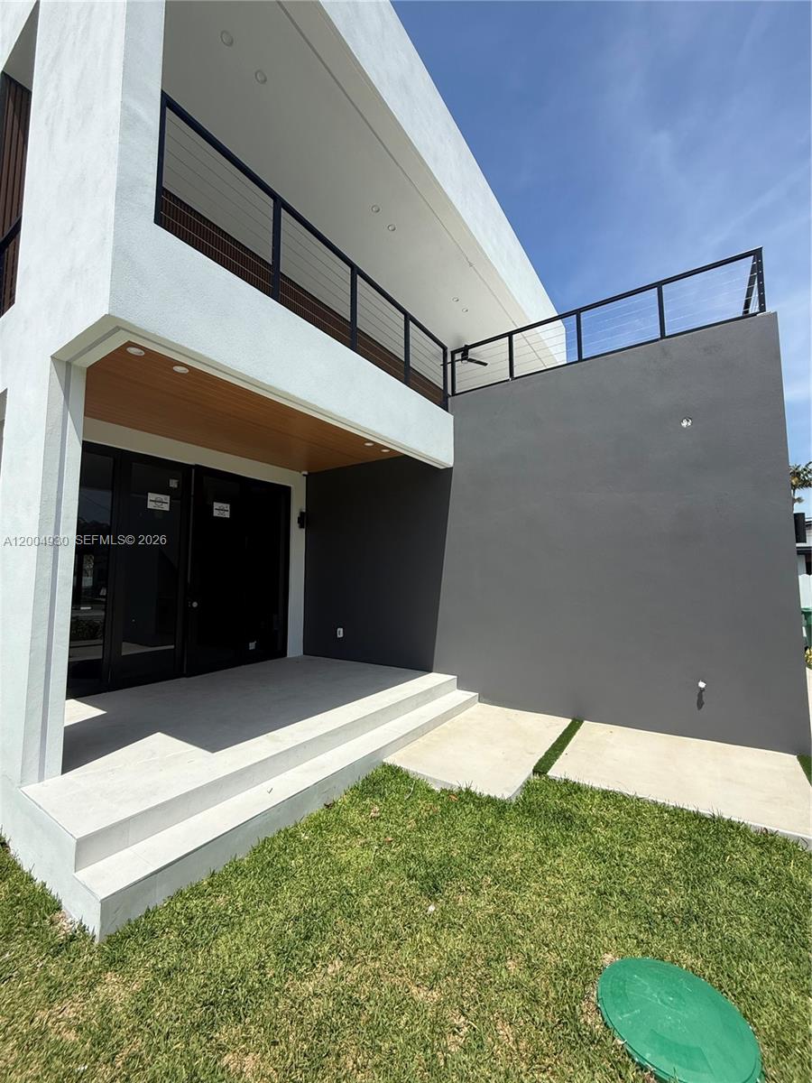 6449 SW 28th St Miami, FL 33155