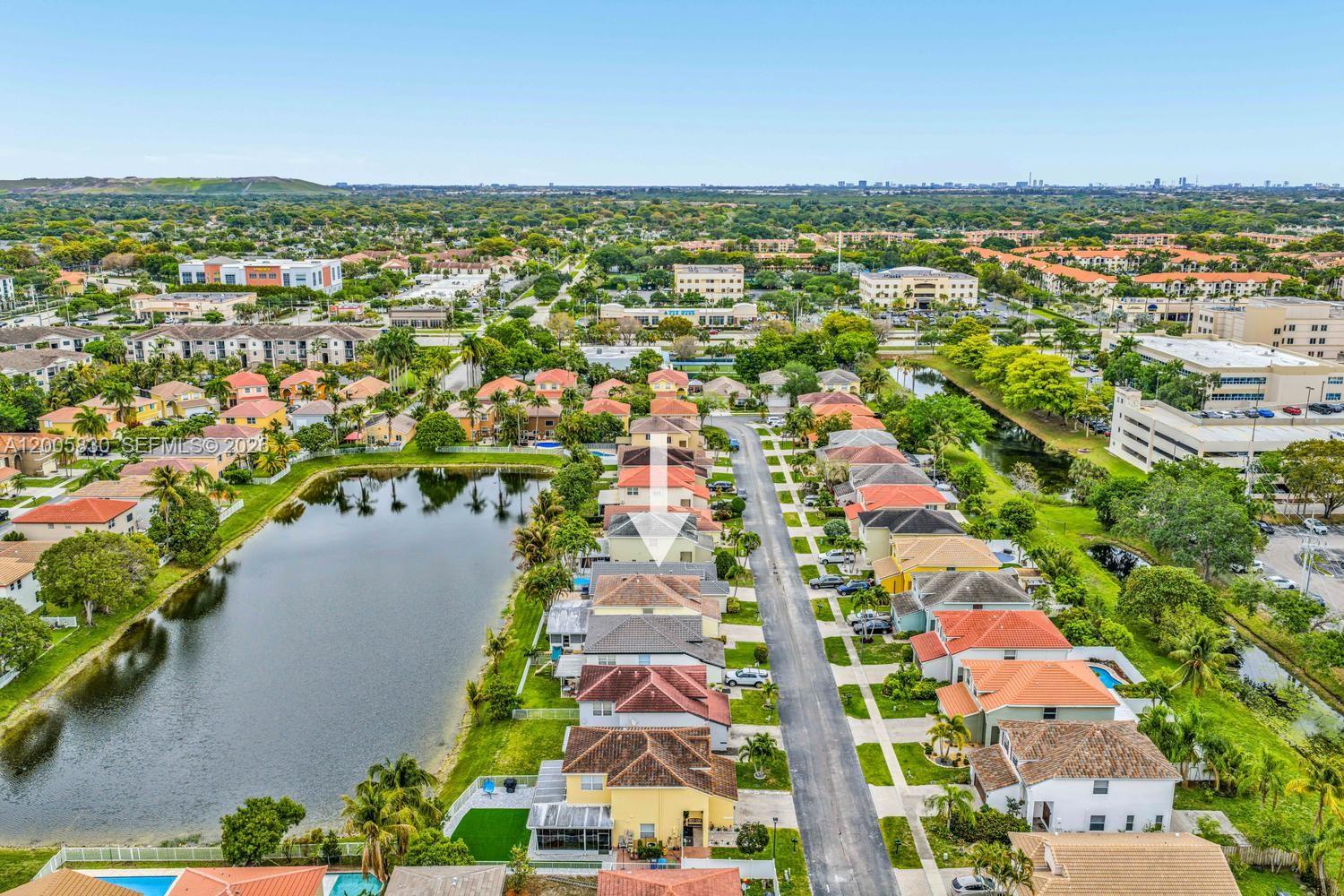 5861 S Sable Cir Margate, FL 33063