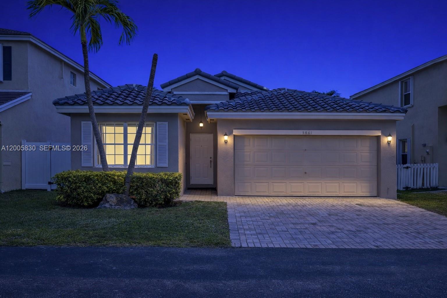 5861 S Sable Cir Margate, FL 33063