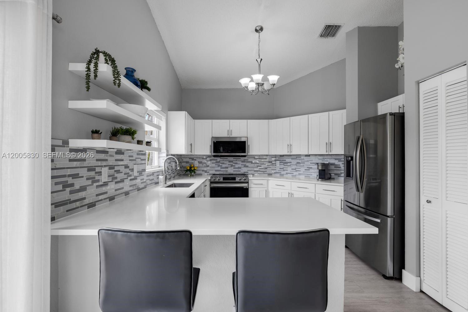 5861 S Sable Cir Margate, FL 33063