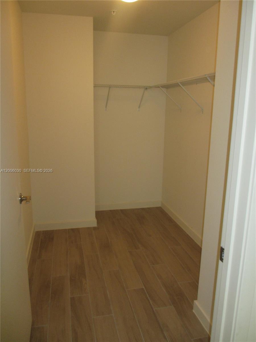 image Nine at Mary Brickell Village9