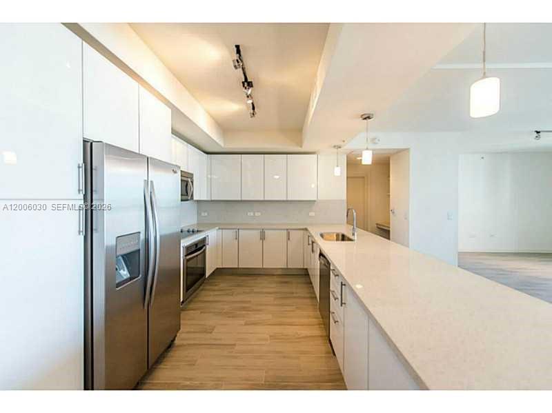 image Nine at Mary Brickell Village1
