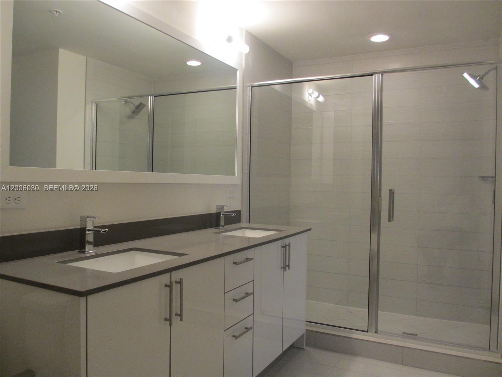 image Nine at Mary Brickell Village8