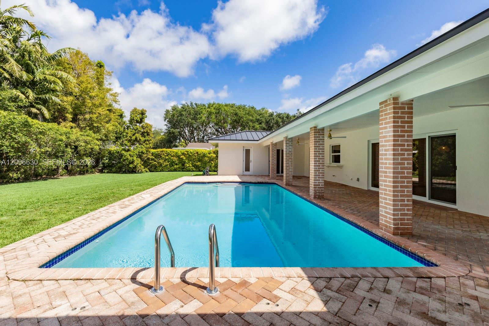 13050 SW 71st Ave Pinecrest, FL 33156