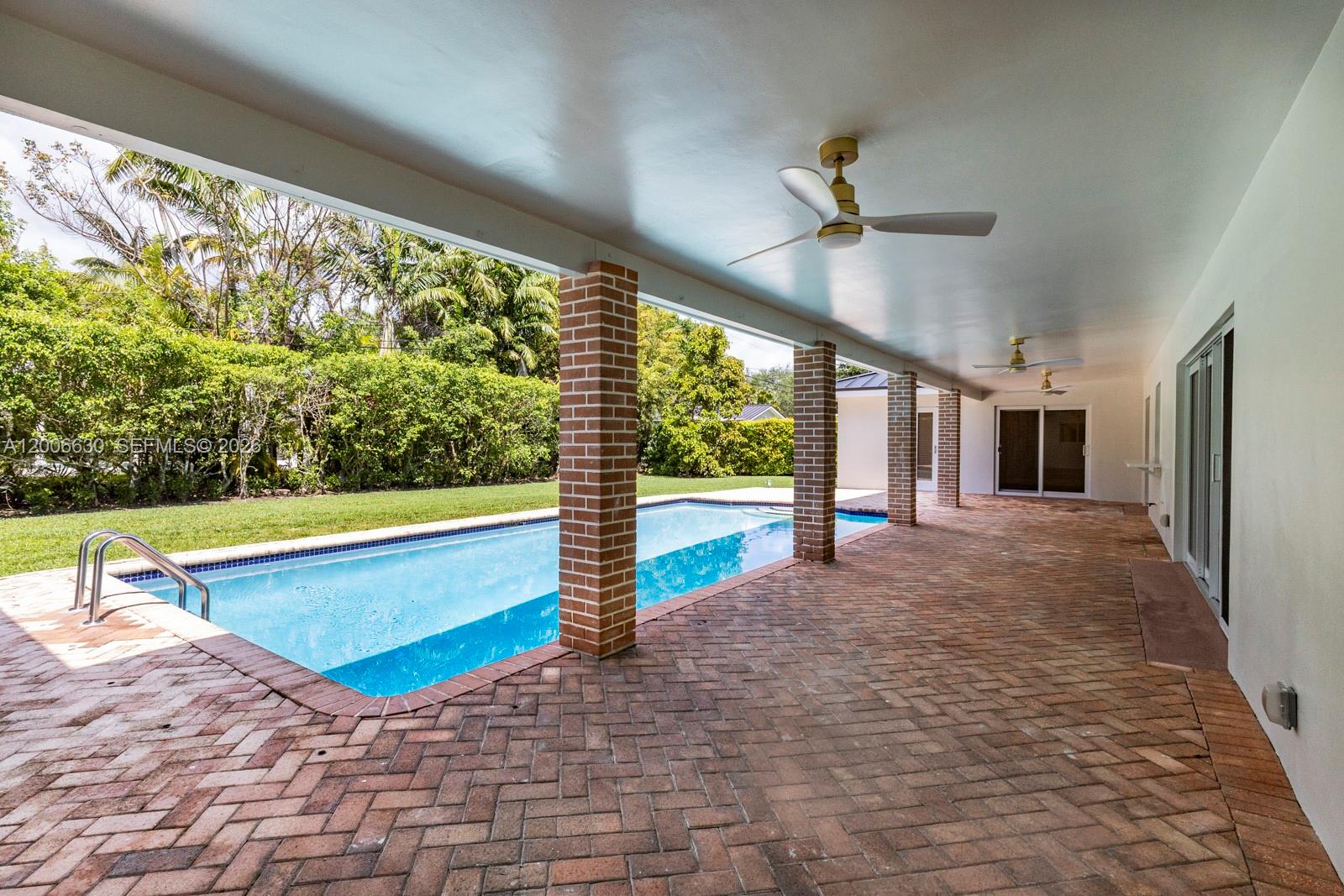 13050 SW 71st Ave Pinecrest, FL 33156