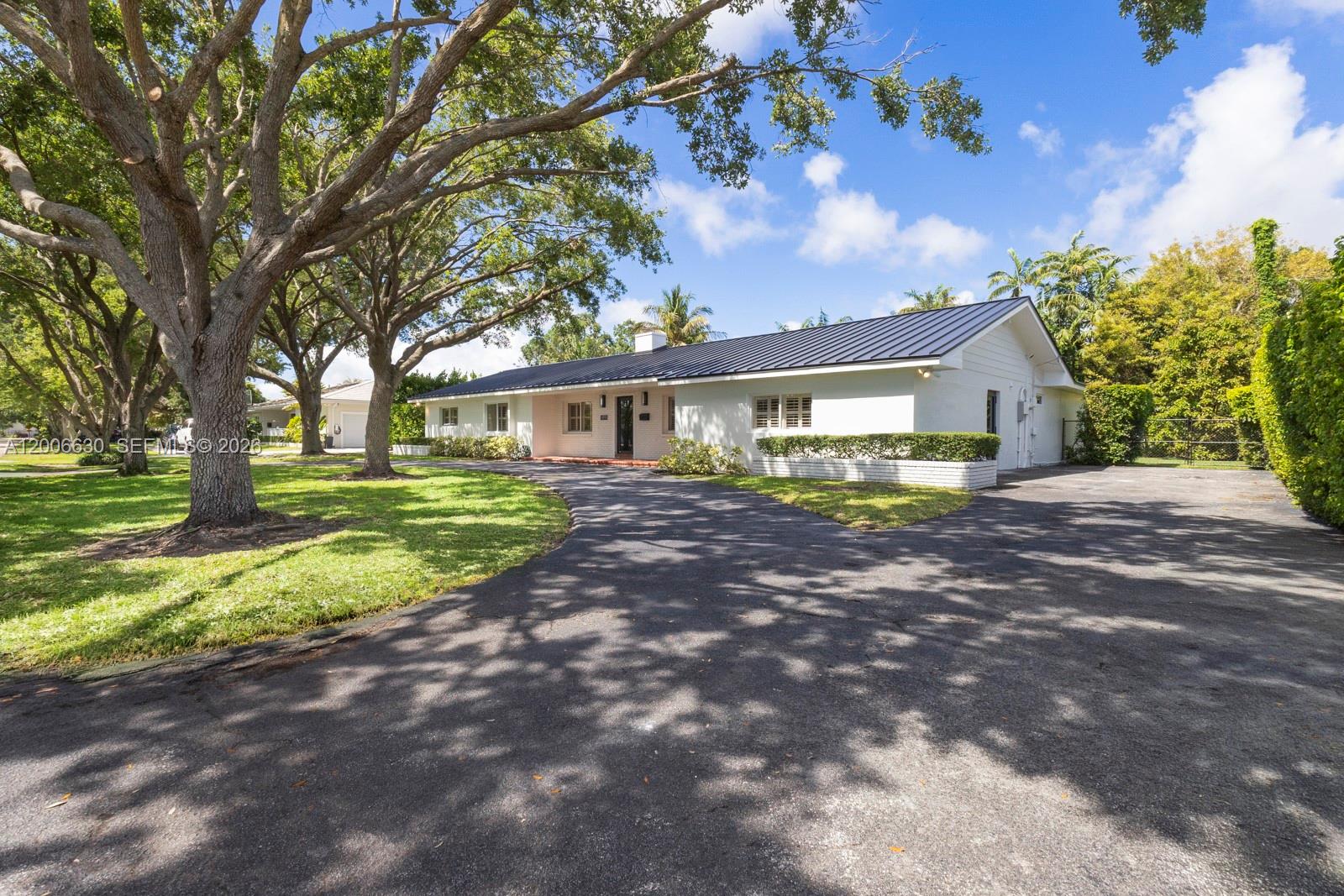 13050 SW 71st Ave Pinecrest, FL 33156