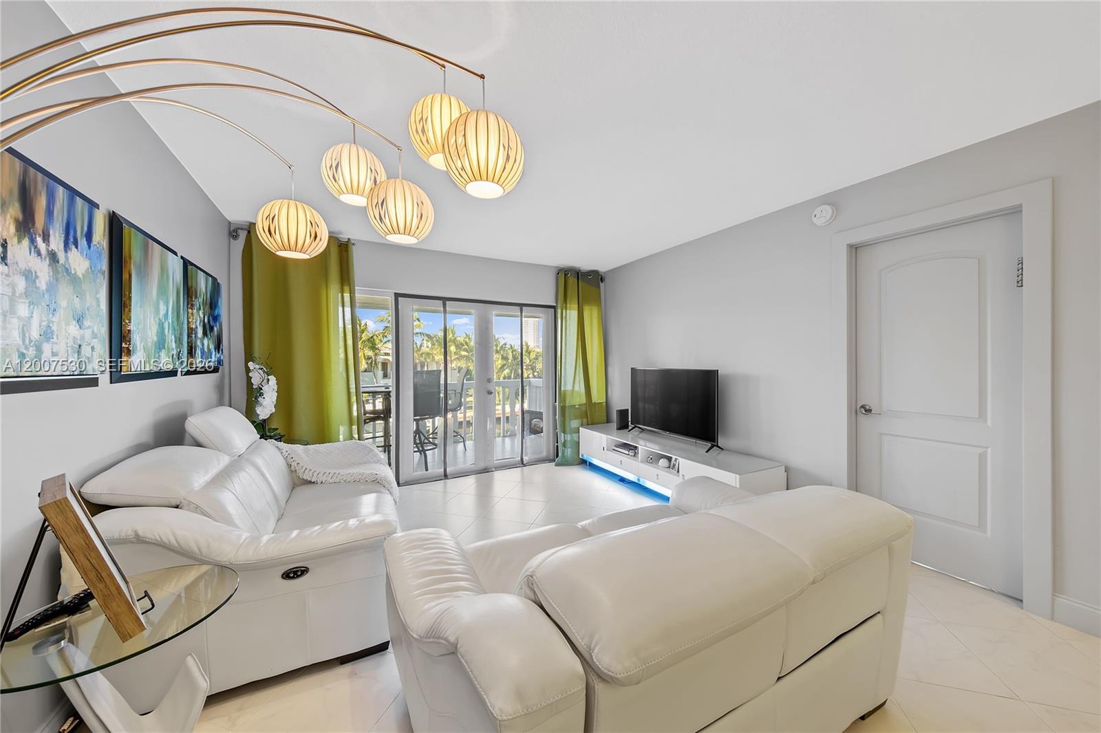 470 Paradise Isle Blvd #310