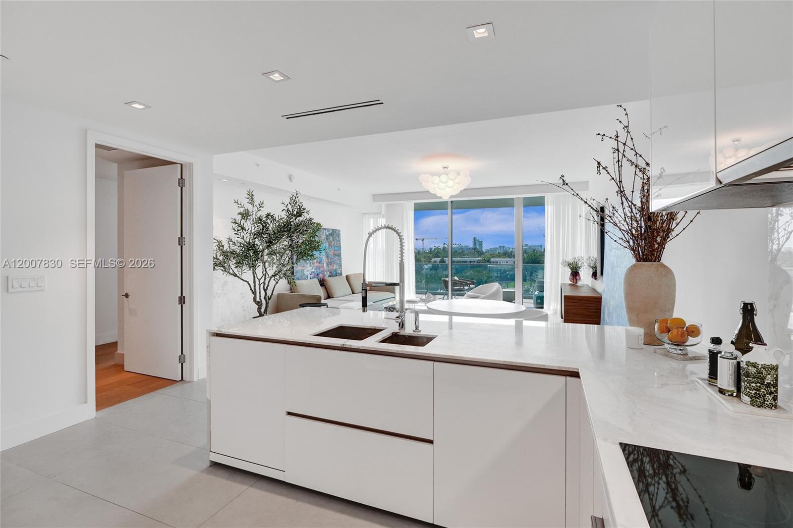 10201 Collins Ave #404 Bal Harbour, FL 33154