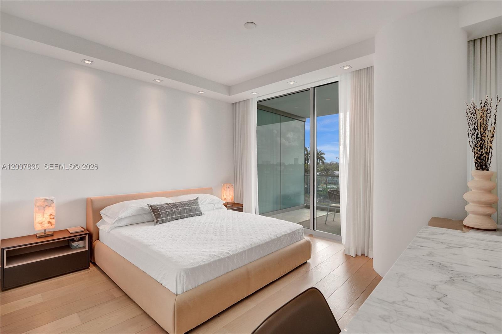 10201 Collins Ave #404 Bal Harbour, FL 33154