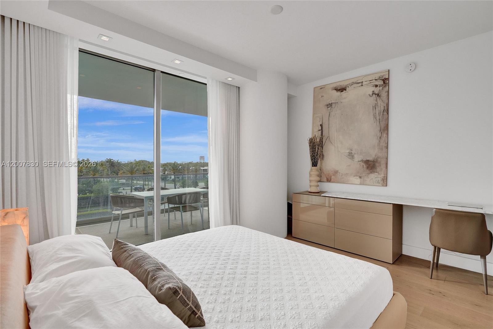 10201 Collins Ave #404 Bal Harbour, FL 33154