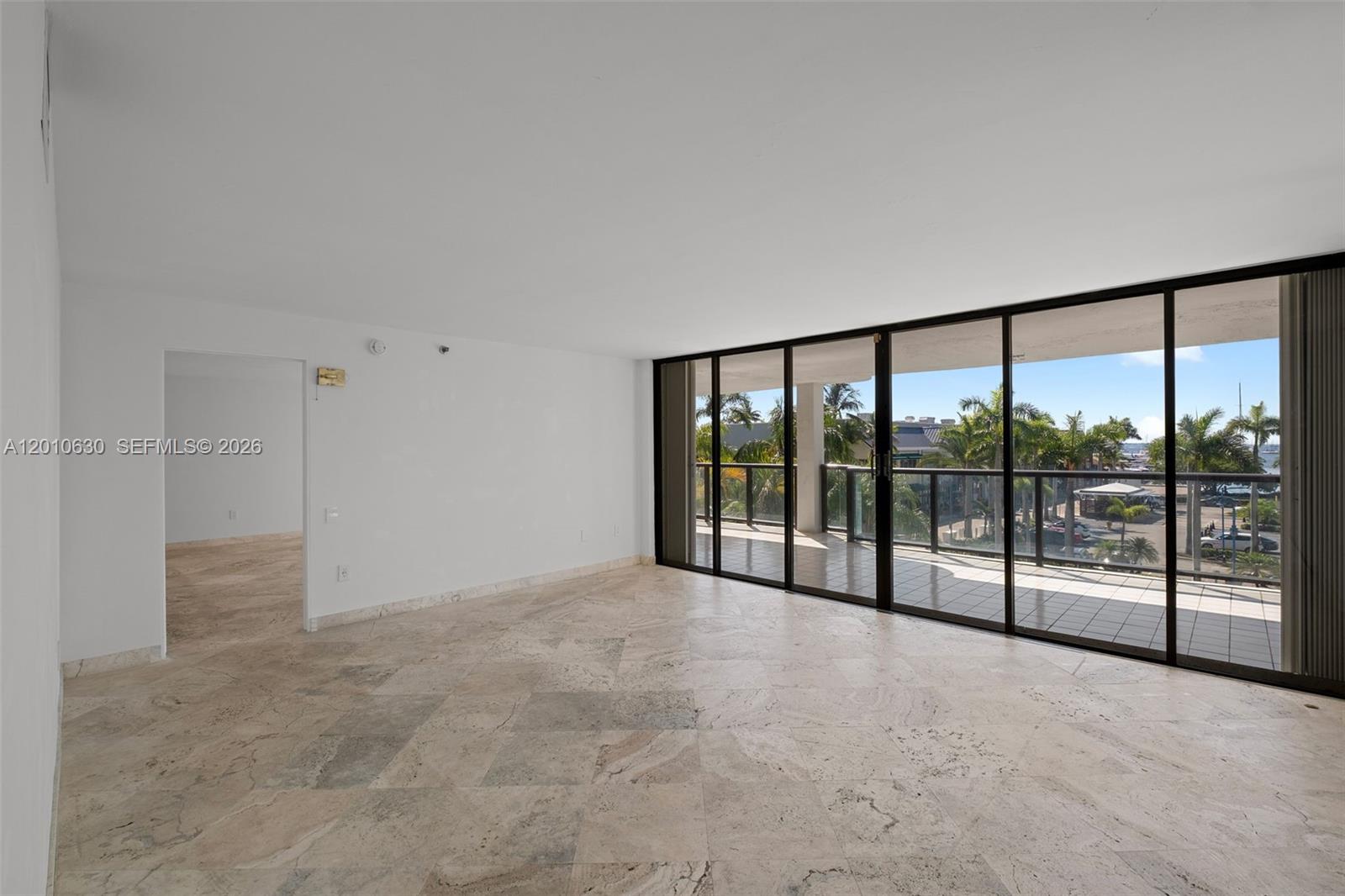 2575 S Bayshore Dr #4A Miami, FL 33133