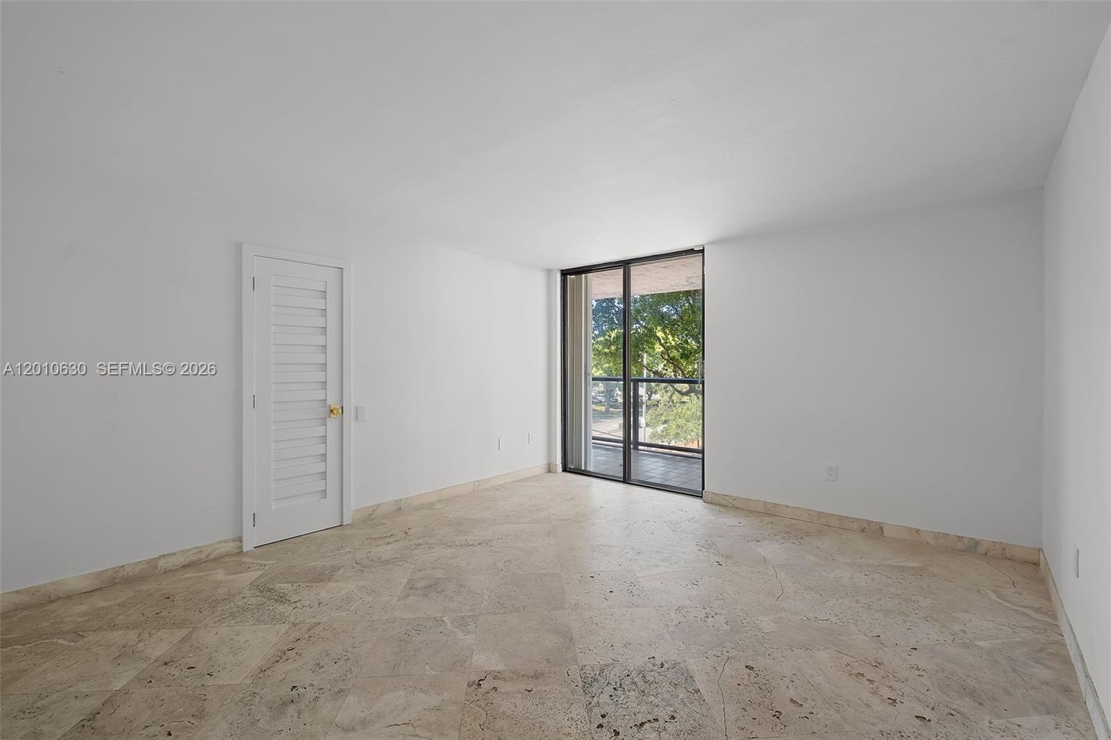 2575 S Bayshore Dr #4A Miami, FL 33133