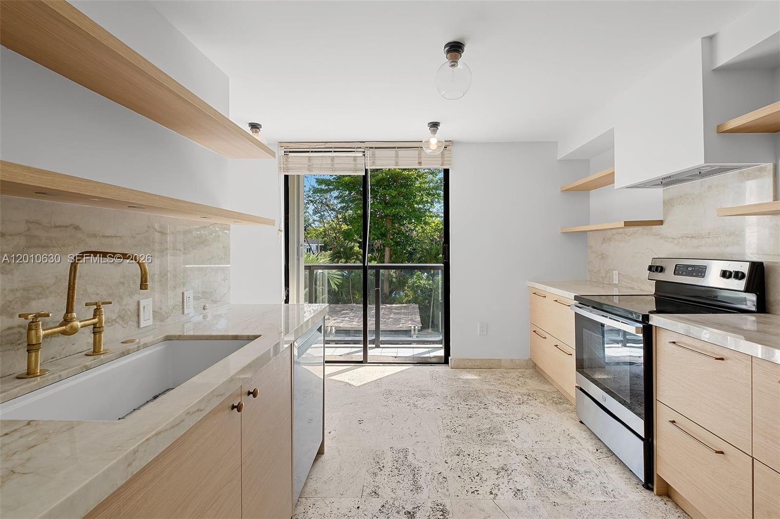 2575 S Bayshore Dr #4A Miami, FL 33133
