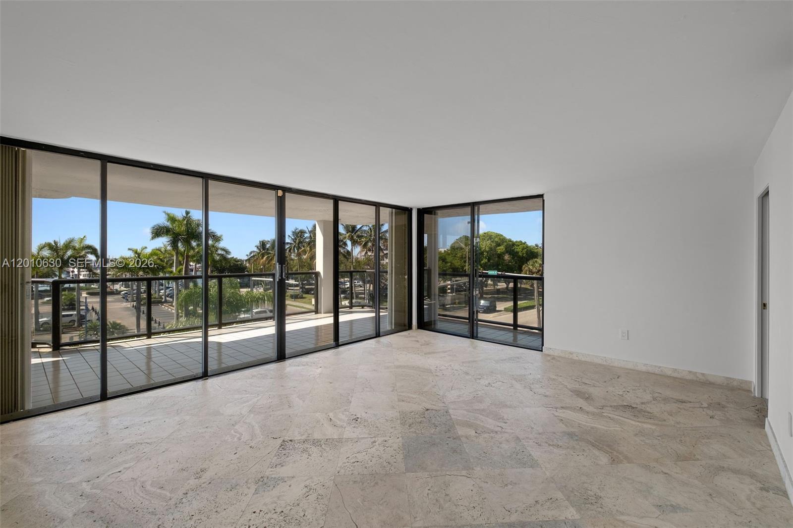 2575 S Bayshore Dr #4A Miami, FL 33133