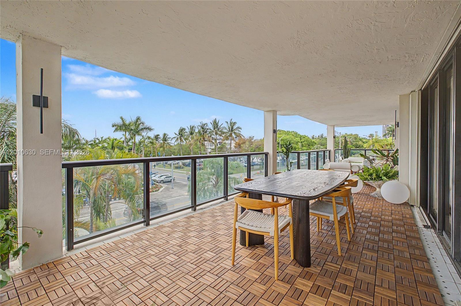 2575 S Bayshore Dr #4A Miami, FL 33133