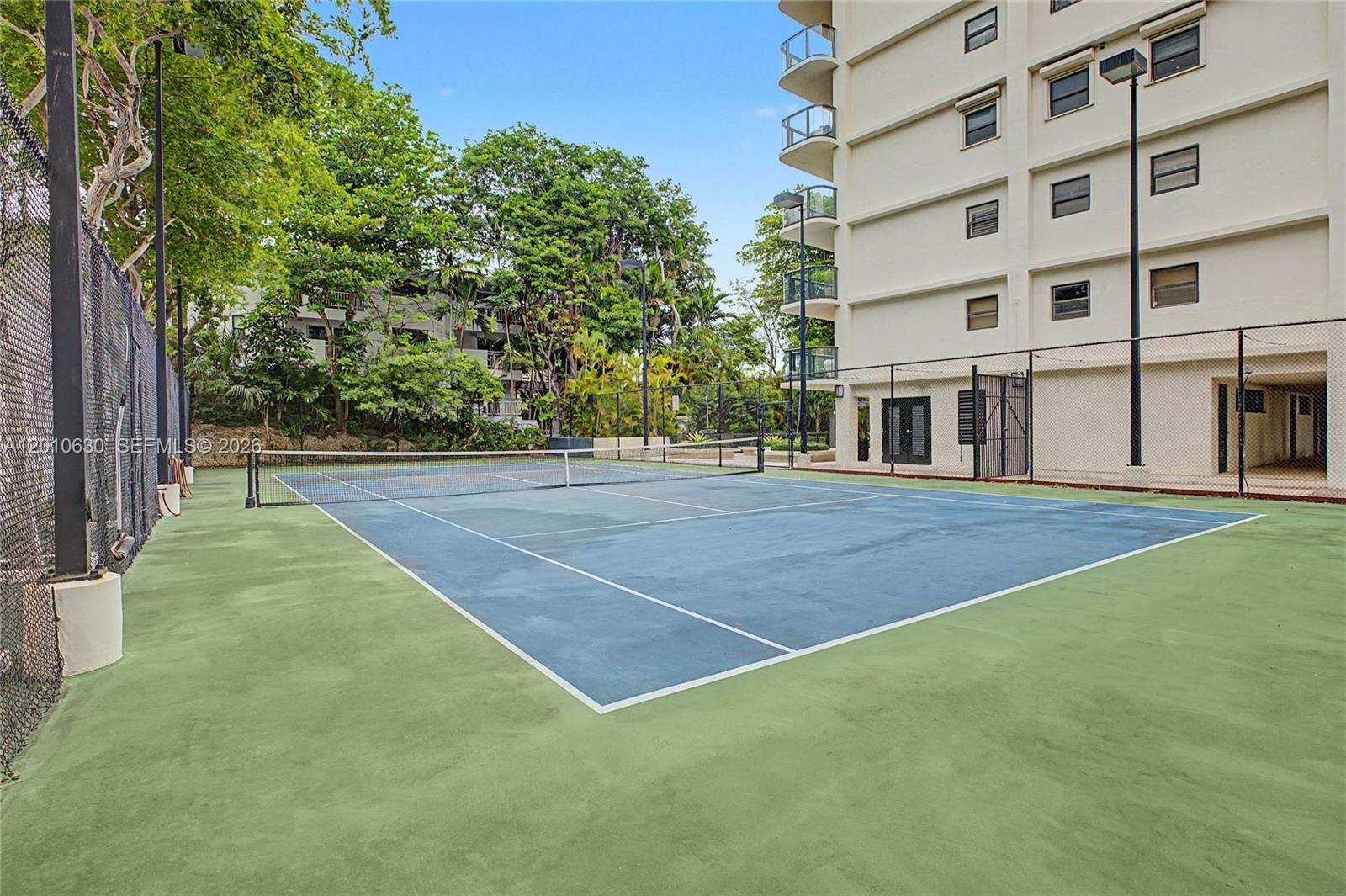 2575 S Bayshore Dr #4A Miami, FL 33133