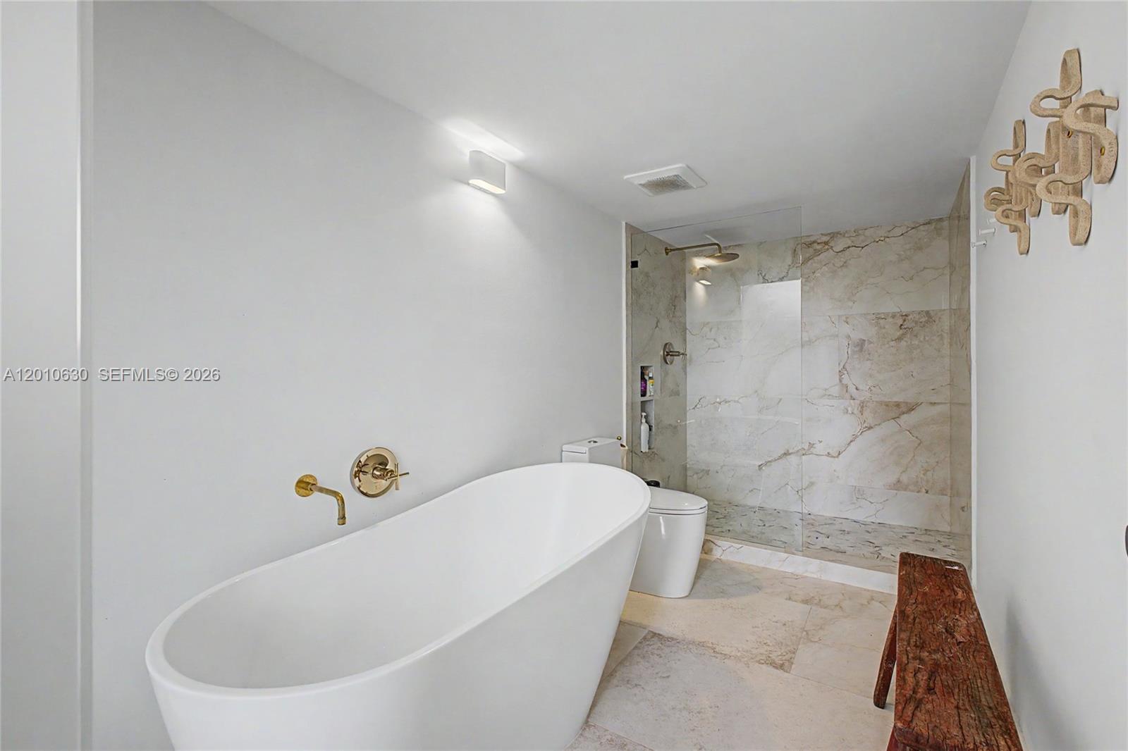 2575 S Bayshore Dr #4A Miami, FL 33133