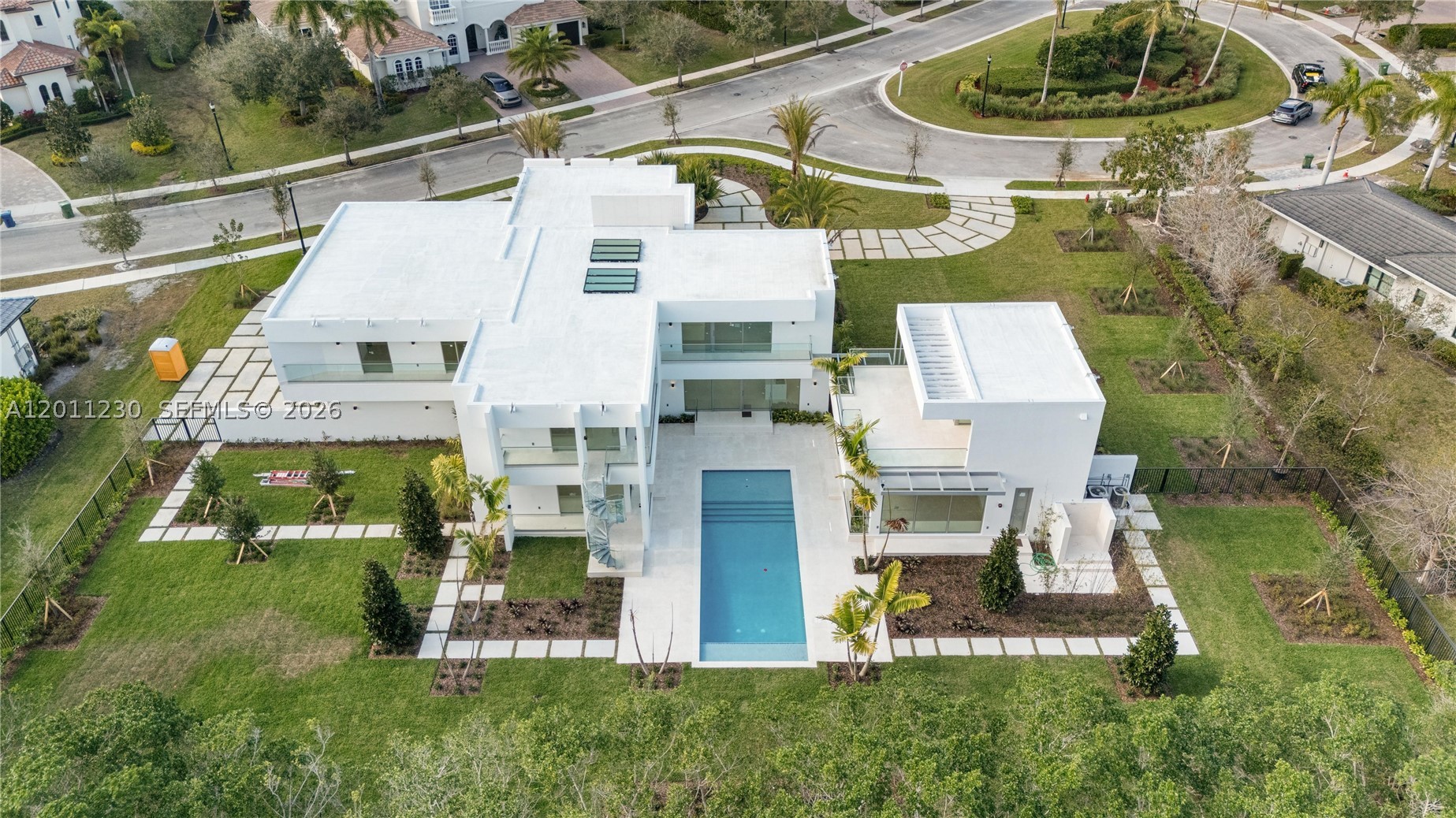 3280 Lake Rdg Ln Weston, FL 33332