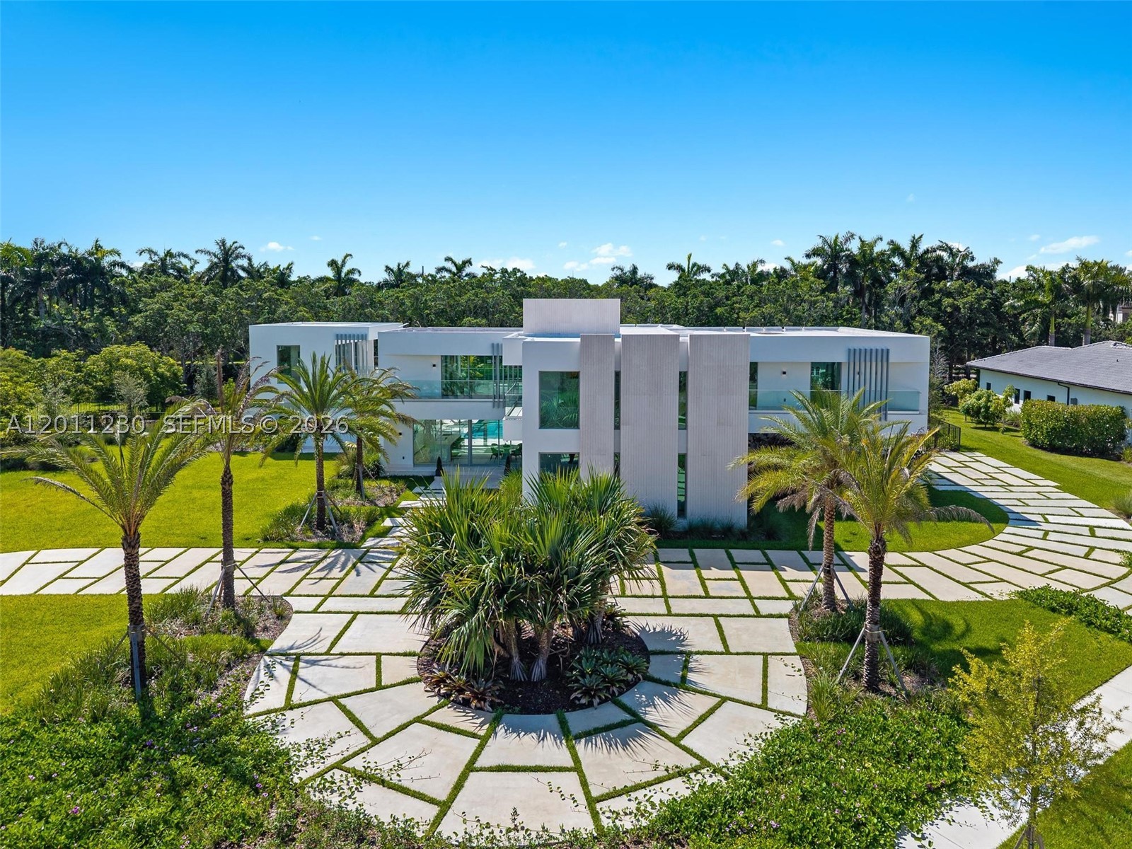 3280 Lake Rdg Ln Weston, FL 33332