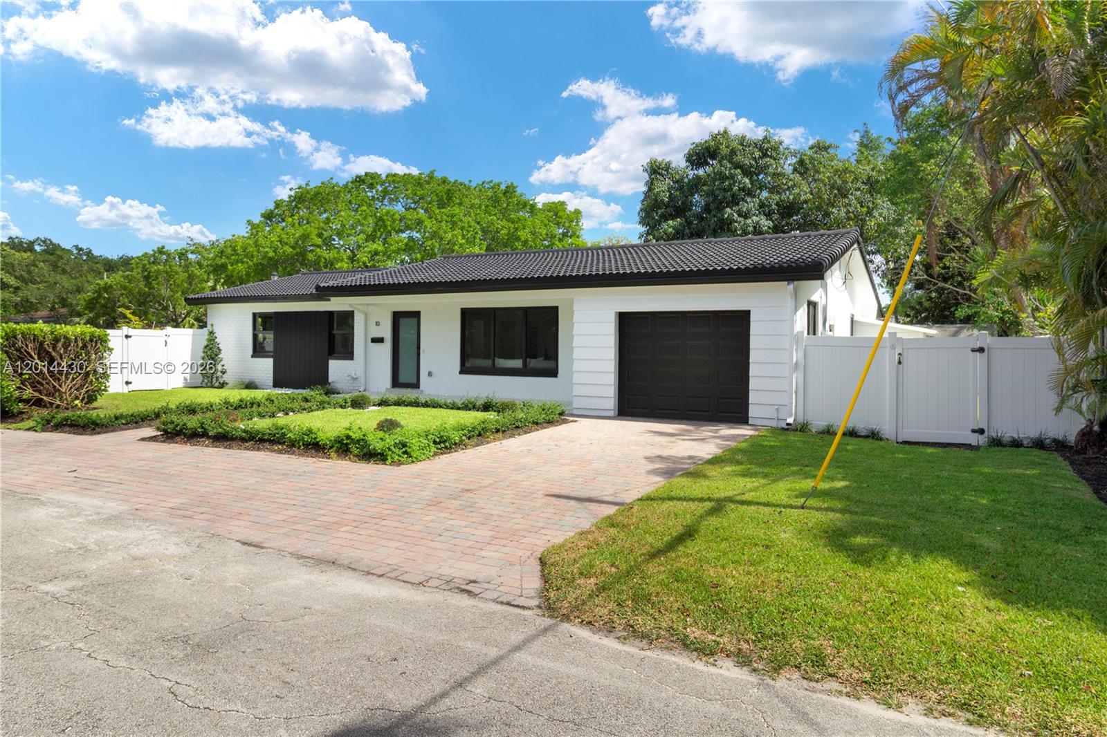 10 NW 100th St Miami Shores, FL 33150