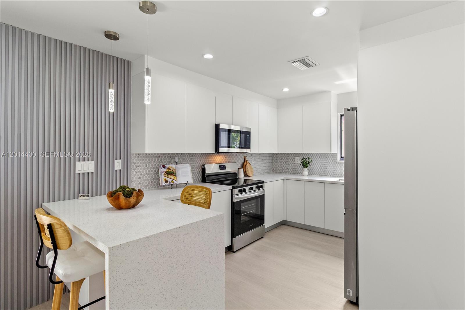 10 NW 100th St Miami Shores, FL 33150