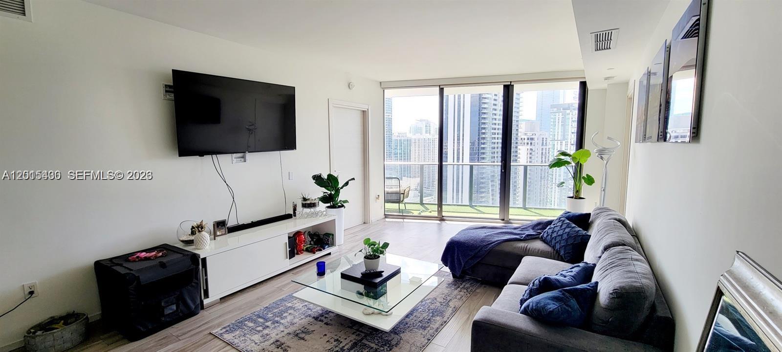 801 S Miami Ave #3402 Miami, FL 33130