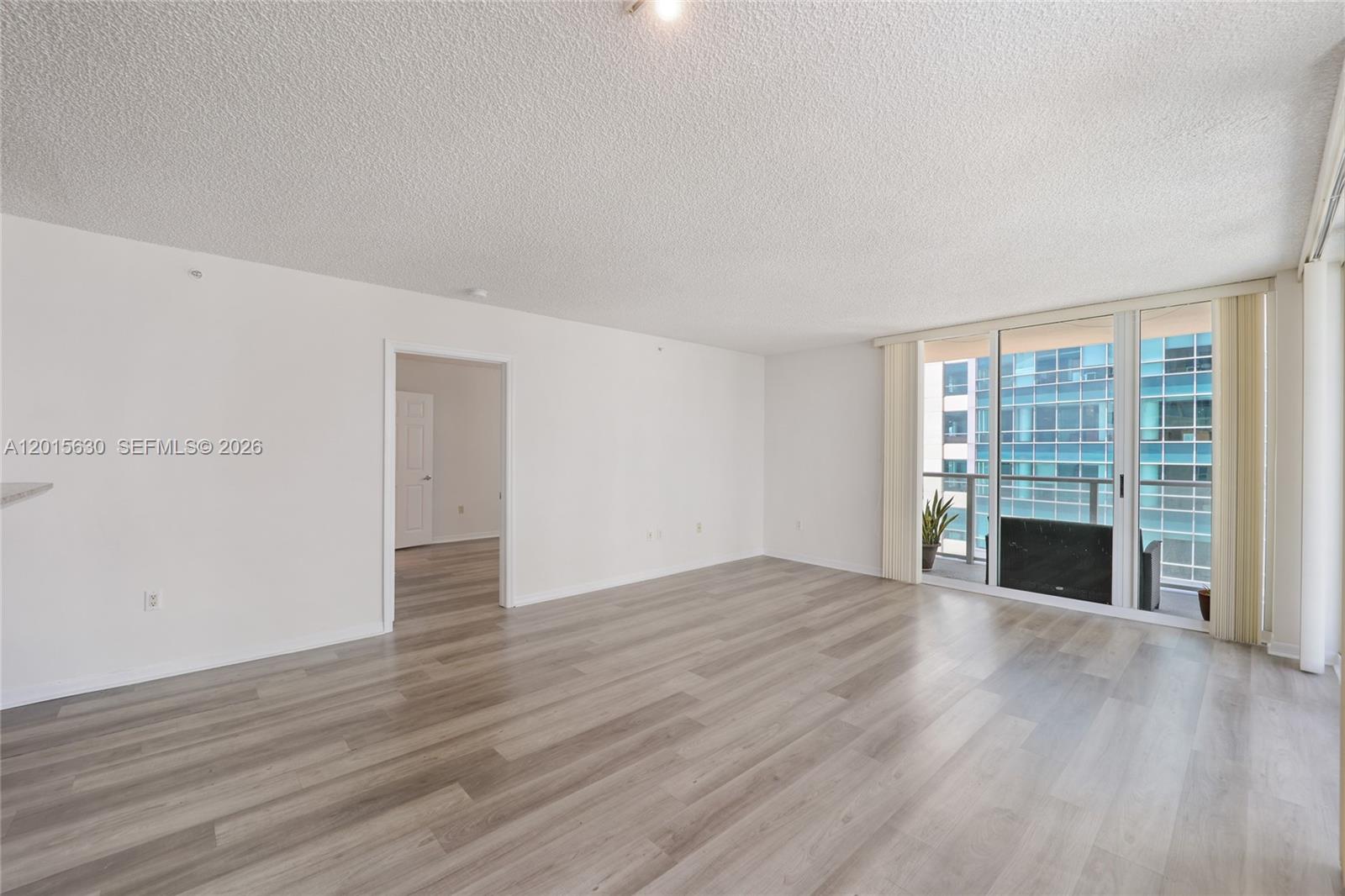 1155 Brickell Bay Dr #1602 Miami, FL 33131
