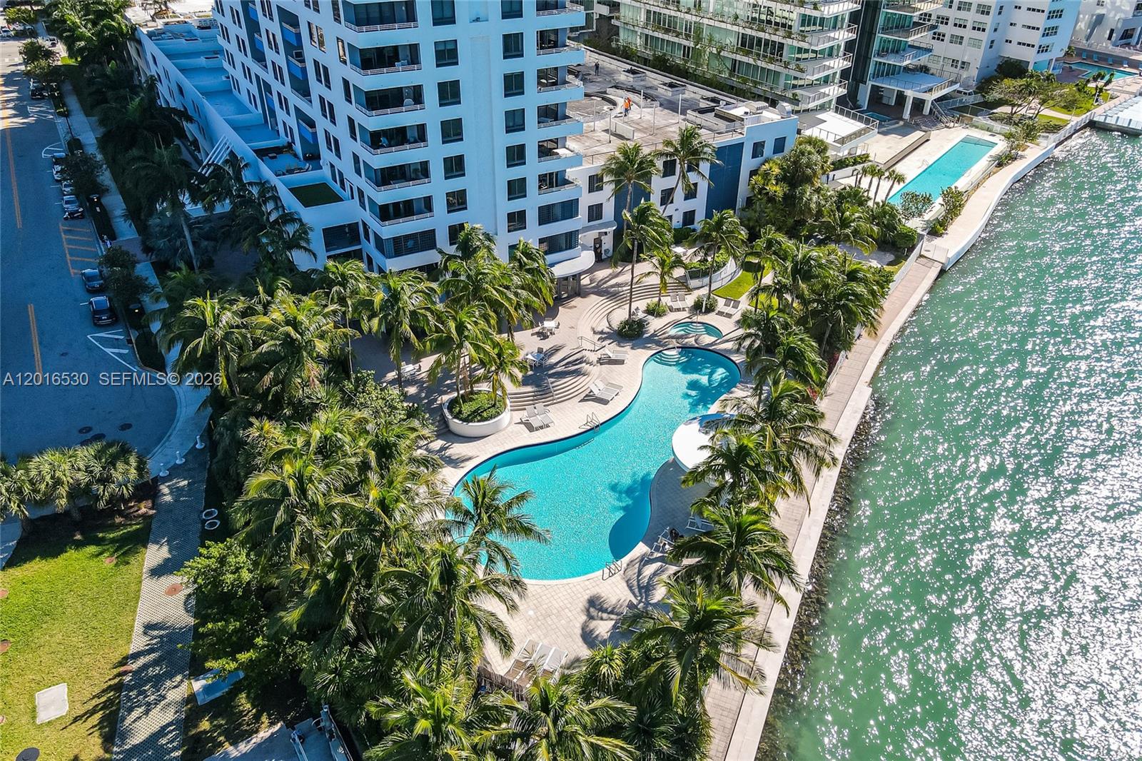 image The Waverly at South Beach9