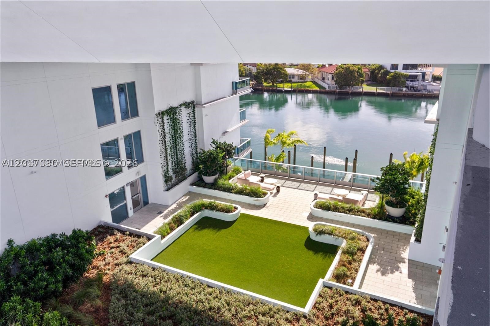 9221 E Bay Hbr Dr #309 Bay Harbor Islands, FL 33154