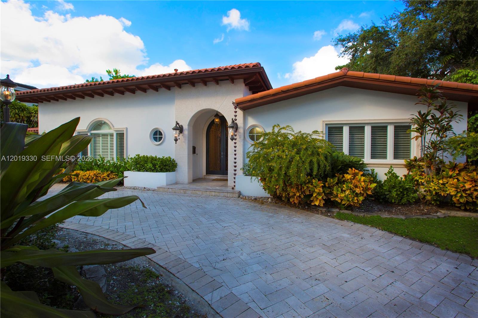 125 W Sunrise Ave Coral Gables, FL 33133