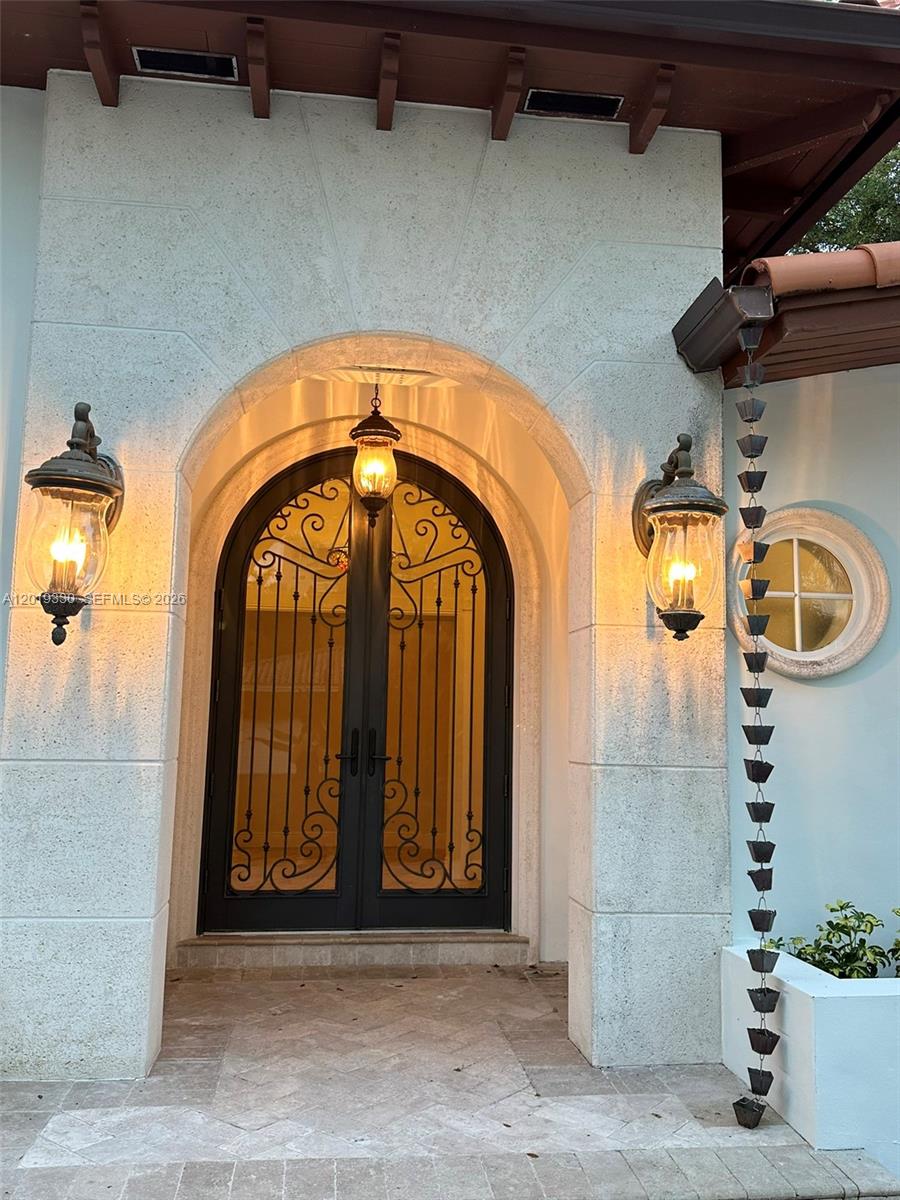125 W Sunrise Ave Coral Gables, FL 33133