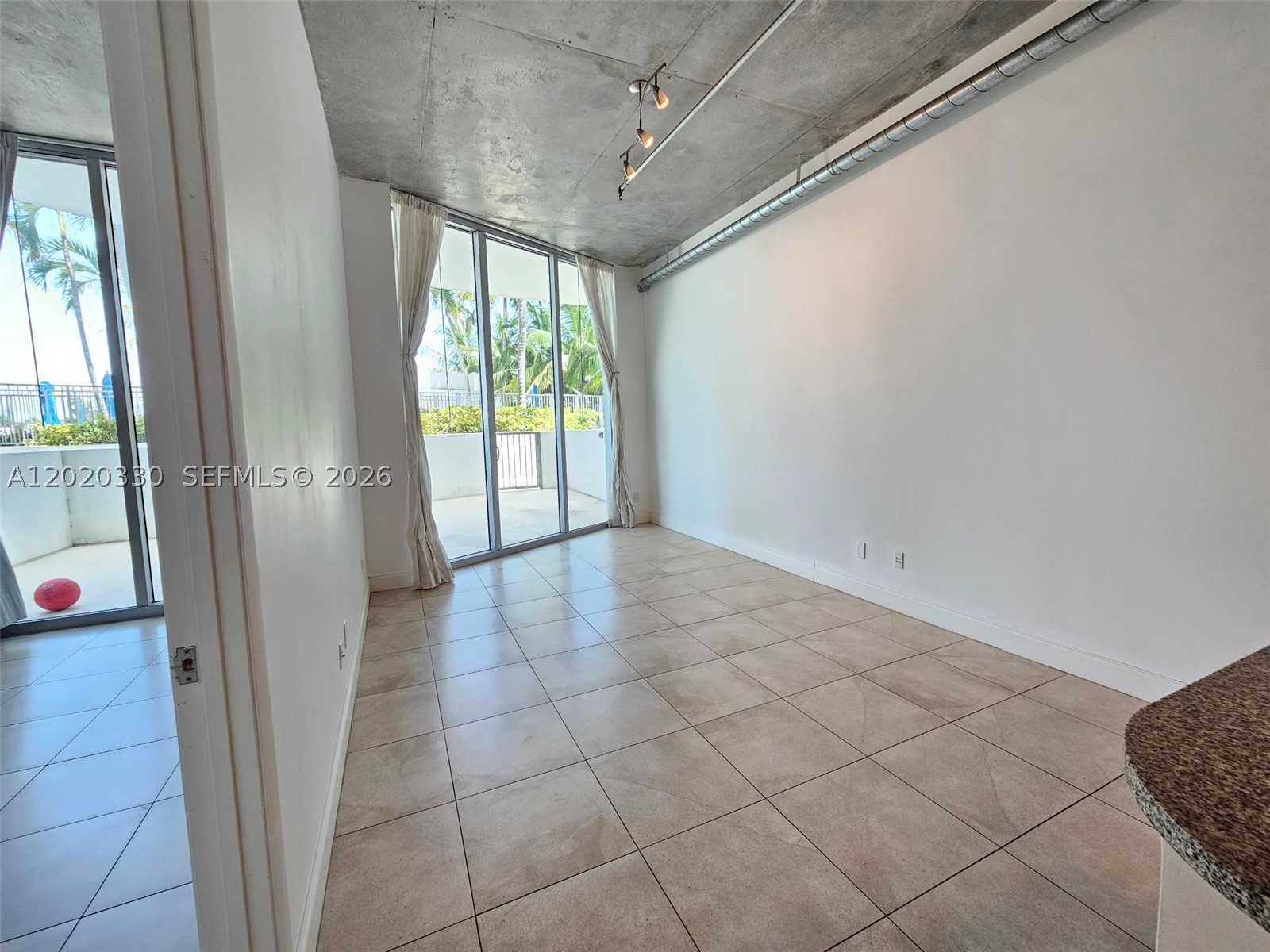 image Uptown Marina Lofts40