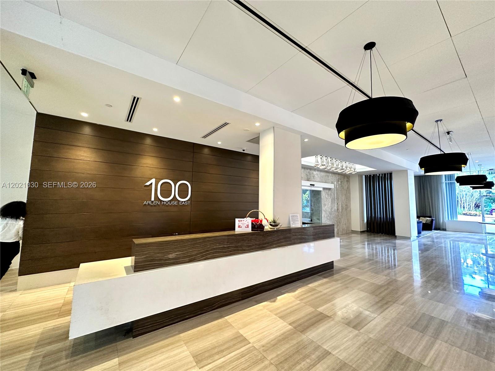image Arlen House East14
