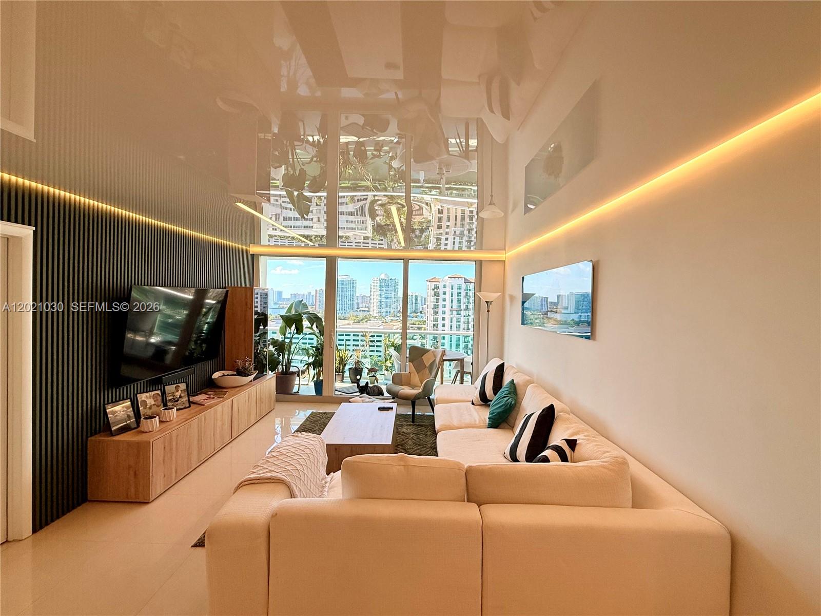 image Arlen House East1
