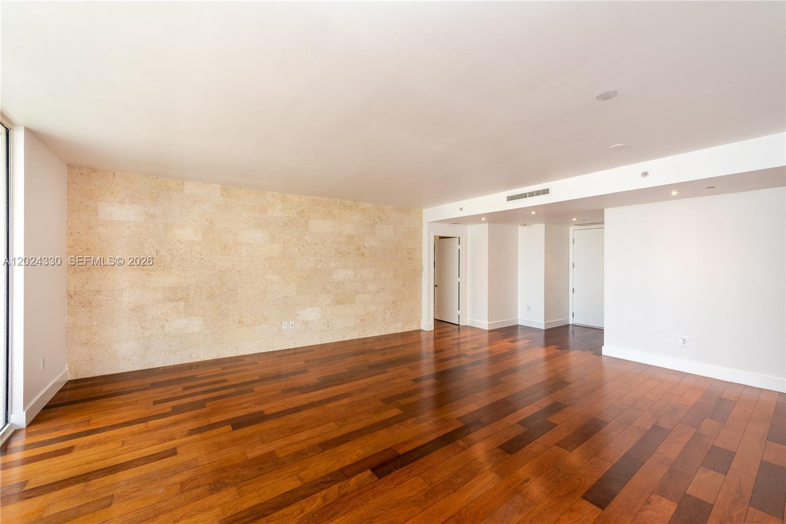 901 Brickell Key Blvd #2006 Miami, FL 33131
