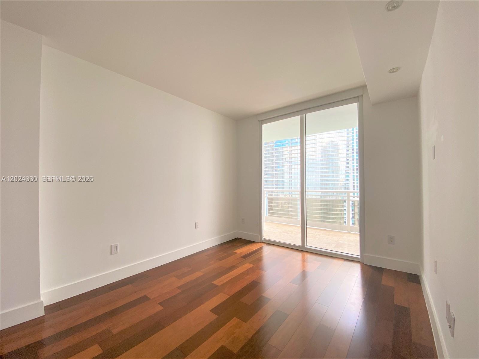 901 Brickell Key Blvd #2006 Miami, FL 33131