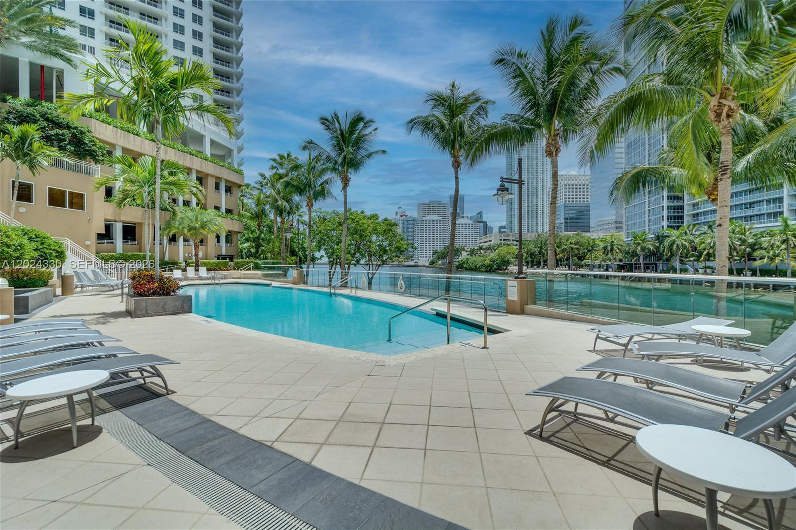 901 Brickell Key Blvd #2006 Miami, FL 33131